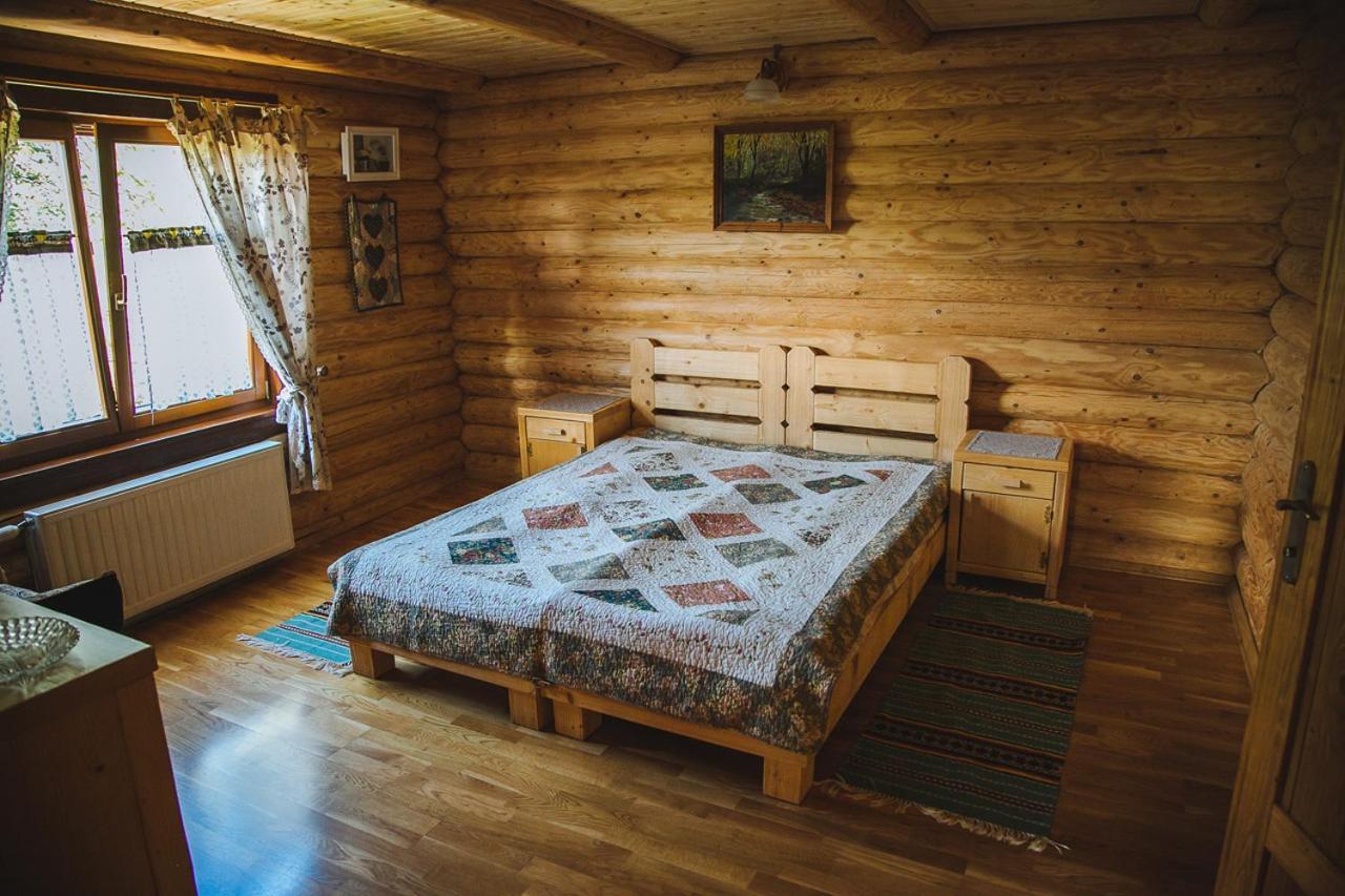 Sadyba Ertash Vyshka Ruang foto